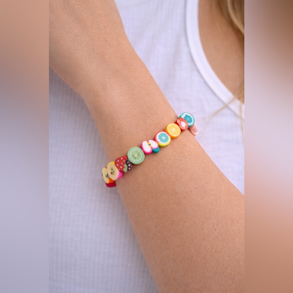 ALE-HOP Colorful Fruit Slice Beaded Bracelet Citrus Strawberry Adjustable Spain